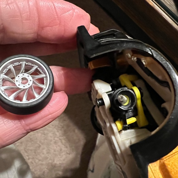 Radio Shack RC Car XMODS Nissan 350Z Copper Metallic - Picture 9 of 16